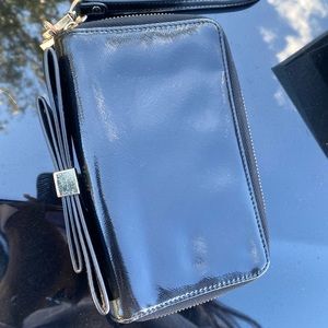 Aldo wristlet